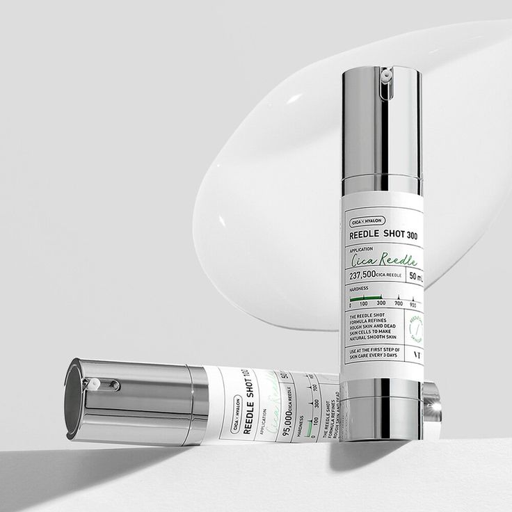 VT Cosmetics Reedle Shot 300 Essence in a 50ml bottle, featuring a sleek design with green accents and the Selenaire brand logo.
