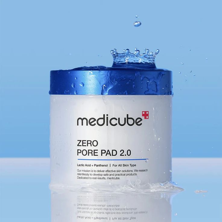 Medicube Zero Pore Pad 2.0, skincare product for pore cleansing, with the packaging and product details visible.